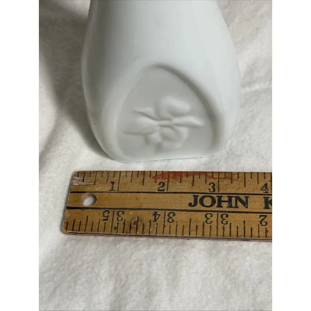 Unique Vintage 8-3/4” Milk Glass Bud Vase w/ Embossed Flower On Flat Side VGC